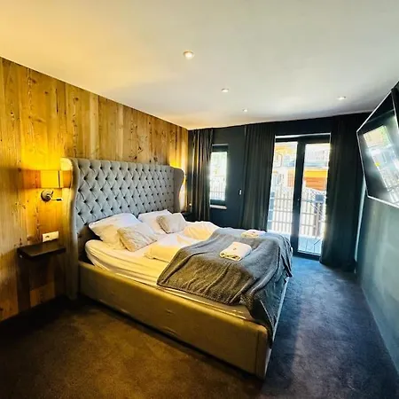 Lou Marie Apartment